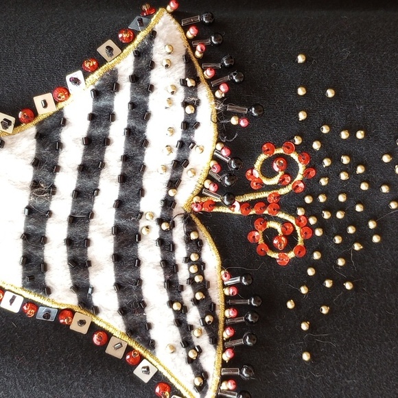 Berek Christmas Tree Shirt - Picture 5 of 9